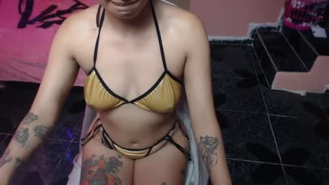 alaia_blue1 online show from June 16, 1:23 pm