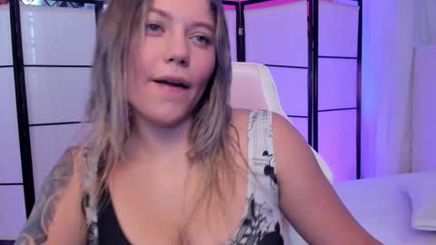 Alaia online show from March 18, 7:52 pm