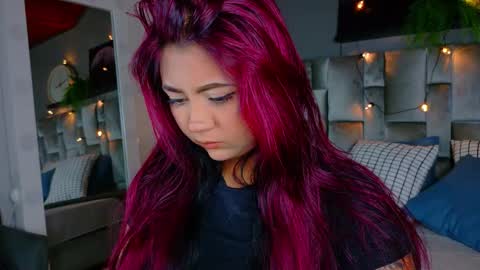 Snapshot of alaiarogers chatting on October 3, 11:59 am Alaia online show from October 3, 11:59 am