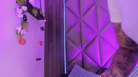 Snapshot of alaiarogers chatting on October 27, 11:39 am Alaia online show from October 27, 11:39 am