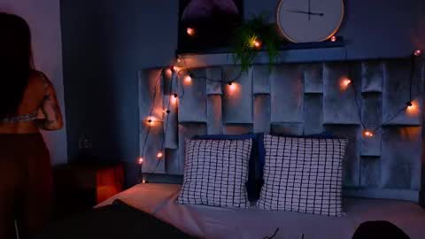 Snapshot of alaiarogers chatting on October 25, 11:40 am Alaia online show from October 25, 11:40 am