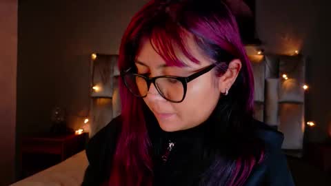 Snapshot of alaiarogers chatting on September 18, 11:42 am Alaia online show from September 18, 11:42 am