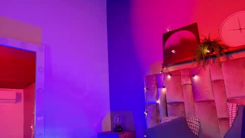 Snapshot of alaiarogers chatting on October 14, 11:35 am Alaia online show from October 14, 11:35 am