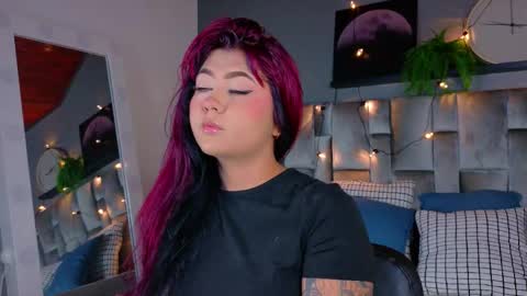 Snapshot of alaiarogers chatting on September 24, 11:53 am Alaia online show from September 24, 11:53 am