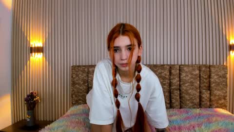 A L A N A  online show from December 2, 12:17 pm