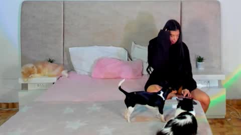 Snapshot of alana__get chatting on October 9, 8:46 pm online show from October 9, 8:46 pm