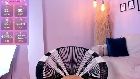 Snapshot of alana__rossetti chatting on September 15, 12:46 pm Alana online show from September 15, 12:46 pm