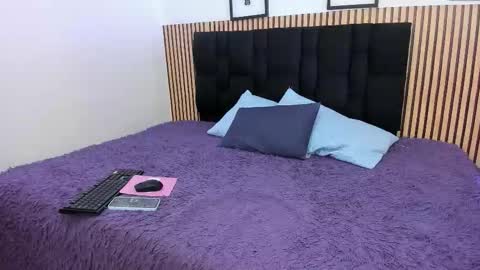 Alana Garcia online show from September 9, 3:17 am