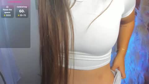 Snapshot of alana_dantes chatting on September 15, 1:19 pm M E L I online show from September 15, 1:19 pm