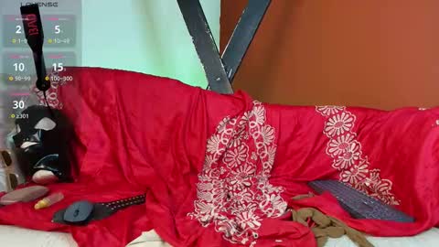 Snapshot of alana_jones__ chatting on October 3, 3:50 pm Alana Jonnes - SwItCh BDSM  SLAVE AND DOMINATRIX  online show from October 3, 3:50 pm