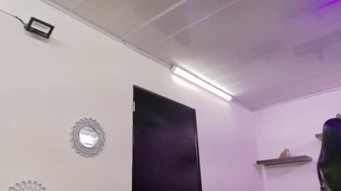 Snapshot of alana_madison chatting on October 23, 11:16 am Maeve online show from October 23, 11:16 am