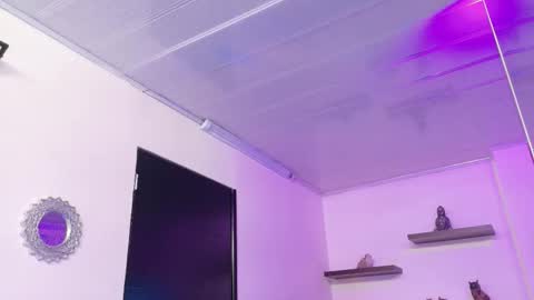 Snapshot of alana_madison chatting on October 7, 11:25 am Maeve online show from October 7, 11:25 am