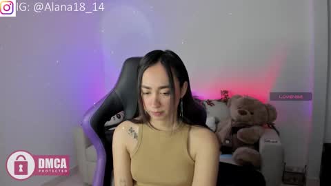 alana_pherson online show from November 19, 6:35 am