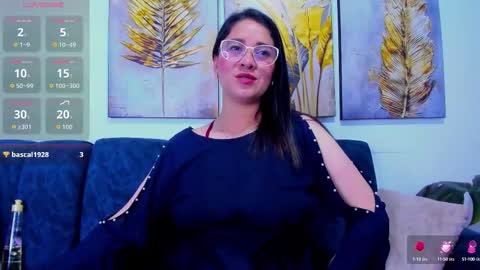 Alana  online show from October 17, 12:30 pm