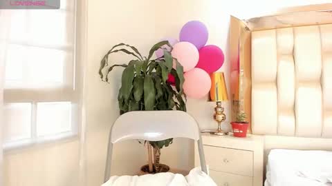 Snapshot of alana_then2 chatting on February 4, 8:49 pm online show from February 4, 8:49 pm
