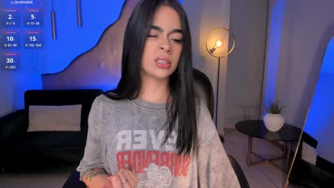Alana online show from December 21, 3:47 am