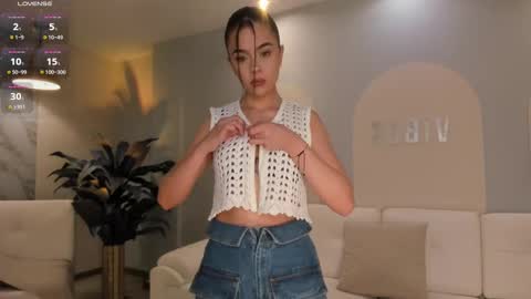 Snapshot of alanacraft chatting on September 18, 12:26 pm Alana online show from September 18, 12:26 pm