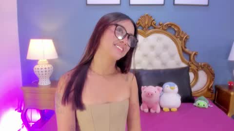 alana online show from February 24, 4:11 am