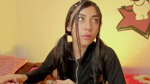 ALANA Please follow me  online show from March 3, 3:23 am