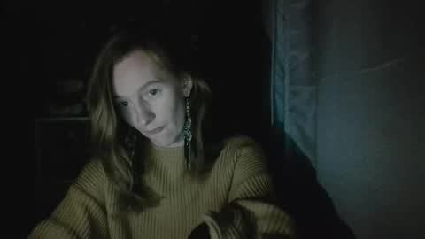 Elisa online show from October 19, 8:33 pm