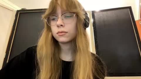 Stella online show from October 20, 11:35 am