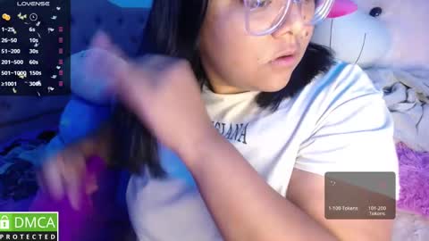 Snapshot of alanna_brunette chatting on January 13, 10:58 am lanna online show from January 13, 10:58 am