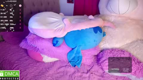 Snapshot of alanna_brunette chatting on January 7, 1:24 pm lanna online show from January 7, 1:24 pm