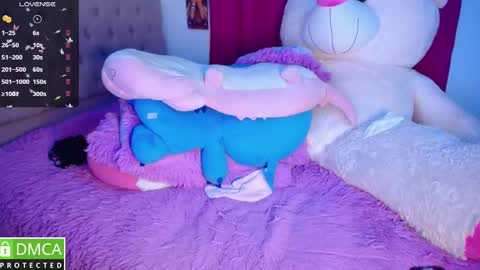 Snapshot of alanna_brunette chatting on January 9, 1:08 am lanna online show from January 9, 1:08 am