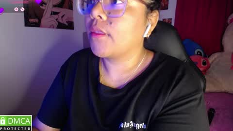 Snapshot of alanna_brunette chatting on September 30, 5:35 am lanna online show from September 30, 5:35 am