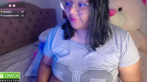 Snapshot of alanna_brunette chatting on December 21, 11:34 pm lanna online show from December 21, 11:34 pm
