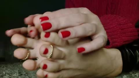 Snapshot of alanna_gold chatting on October 24, 5:58 am Alanna online show from October 24, 5:58 am