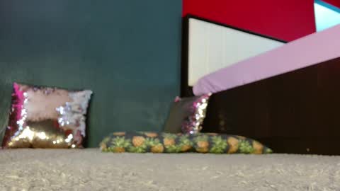 Snapshot of alanna_gold chatting on September 15, 5:16 am Alanna online show from September 15, 5:16 am