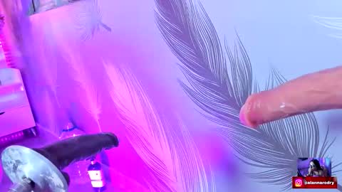 Snapshot of alanna_sloppy chatting on September 25, 2:21 am alana silver online show from September 25, 2:21 am