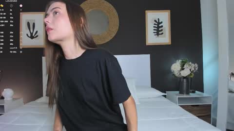 Alanna Cute Russell online show from November 9, 8:05 pm