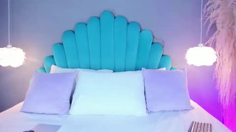 Alassia Hocthner online show from September 26, 12:14 pm