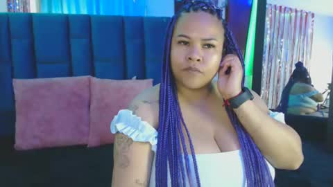 Snapshot of alba_sex10 chatting on January 20, 10:18 am alba online show from January 20, 10:18 am