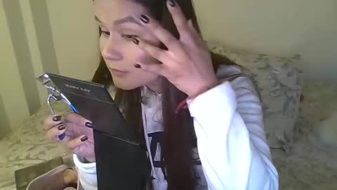Snapshot of alba_toro535670 chatting on March 6, 12:30 pm alba_toro535670 online show from March 6, 12:30 pm