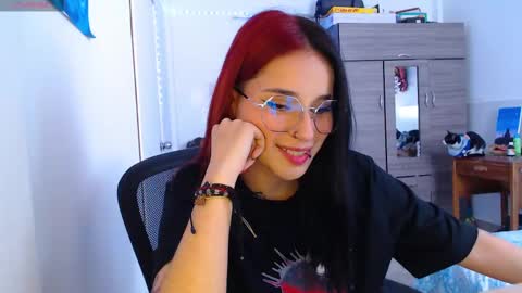 Snapshot of ale_blue_ chatting on September 13, 6:49 pm Ale online show from September 13, 6:49 pm