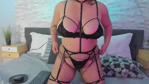 Snapshot of aleec_nyx chatting on November 1, 12:20 pm aleec_nyx online show from November 1, 12:20 pm