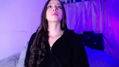 Snapshot of aleeehsanz chatting on March 7, 6:24 am online show from March 7, 6:24 am