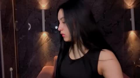 aleja online show from December 4, 1:13 pm