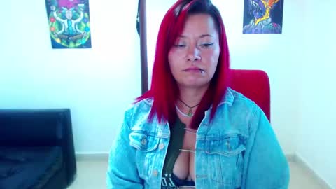 aleja online show from November 1, 8:02 pm