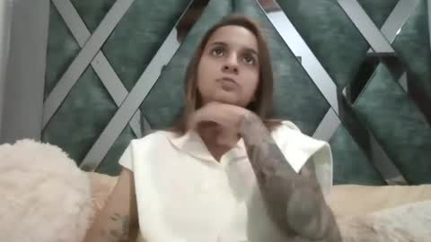 Jessi online show from January 19, 11:43 pm