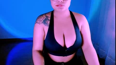 Snapshot of alejandra_conde chatting on October 2, 3:00 am Alejandra online show from October 2, 3:00 am