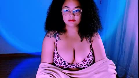 Snapshot of alejandra_conde chatting on October 1, 3:00 am Alejandra online show from October 1, 3:00 am