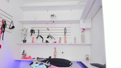 Alejandra online show from September 26, 2:58 pm