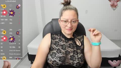 Snapshot of alejandra_milf_ chatting on March 12, 6:22 pm alejandra online show from March 12, 6:22 pm