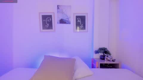 Alejandra online show from March 30, 1:00 pm