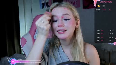 Snapshot of aleksalore chatting on January 11, 3:55 am Lexi online show from January 11, 3:55 am