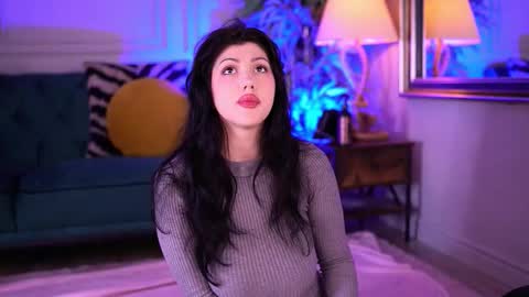 Snapshot of alenacapricious chatting on November 1, 6:01 pm alenacapricious online show from November 1, 6:01 pm